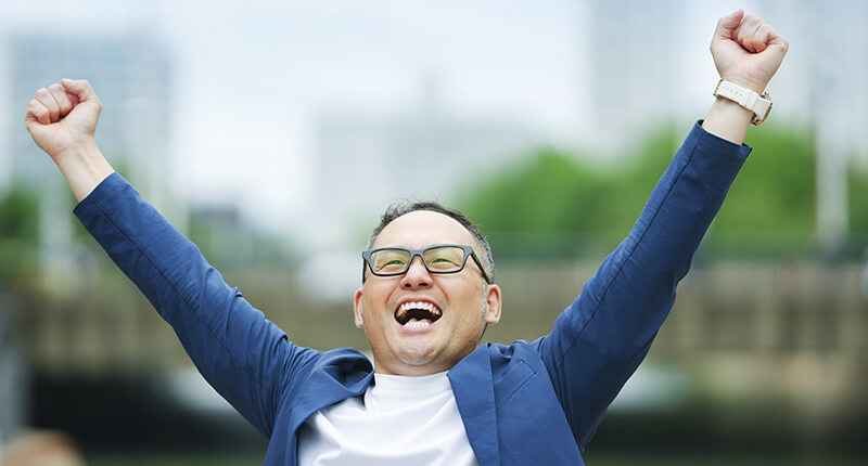 喜ぶ個人事業主の写真